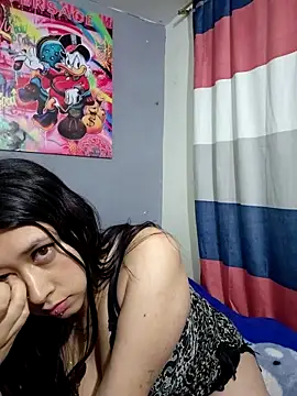 Snapshot of Giuliana90 chatting on 02/27/26, 07:19 Giuliana90 online show from 02/27/26, 07:19