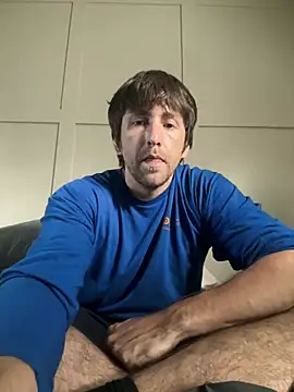 Snapshot of Bimmer7171 chatting on 06/11/26, 11:03 Bimmer7171 online show from 06/11/26, 11:03