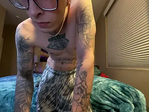 Snapshot of Bwcjoshbanks chatting on 02/10/25, 05:47 Bwcjoshbanks online show from 02/10/25, 05:47