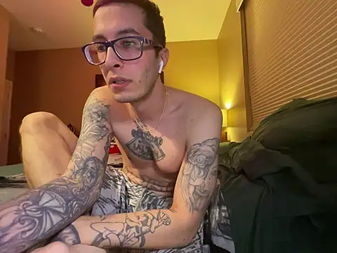 Snapshot of Bwcjoshbanks chatting on 03/12/25, 02:52 Bwcjoshbanks online show from 03/12/25, 02:52