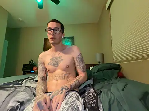 Snapshot of Bwcjoshbanks chatting on 03/12/25, 12:04 Bwcjoshbanks online show from 03/12/25, 12:04