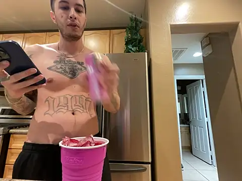 Snapshot of Bwcjoshbanks chatting on 09/08/25, 10:09 Bwcjoshbanks online show from 09/08/25, 10:09