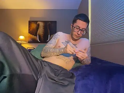 Snapshot of Bwcjoshbanks chatting on 09/26/25, 06:45 Bwcjoshbanks online show from 09/26/25, 06:45