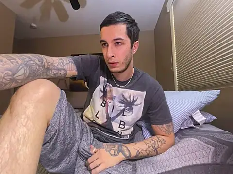 Snapshot of Bwcjoshbanks chatting on 10/13/25, 10:54 Bwcjoshbanks online show from 10/13/25, 10:54