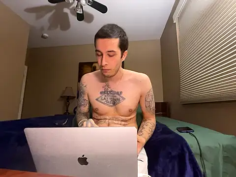 Snapshot of Bwcjoshbanks chatting on 10/22/25, 01:50 Bwcjoshbanks online show from 10/22/25, 01:50