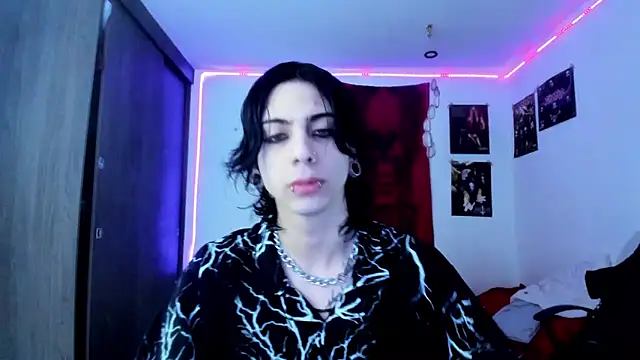 dussk  online show from 02/23/25, 03:56