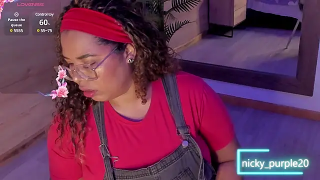  nickypurple  online show from 01/31/25, 12:18