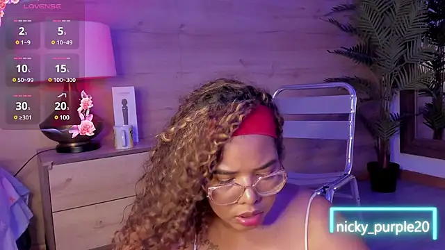  nickypurple  online show from 01/31/25, 06:25