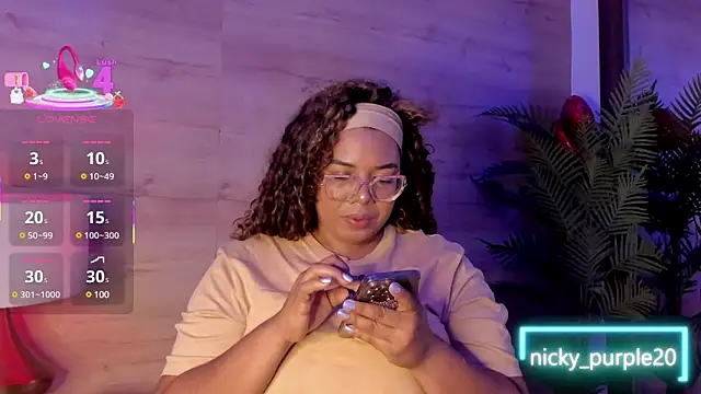  nickypurple  online show from 02/17/25, 12:16