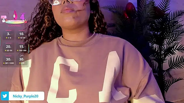  nickypurple  online show from 02/21/25, 12:06