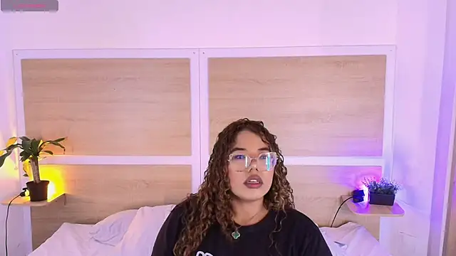  nickypurple  online show from 01/05/26, 07:06