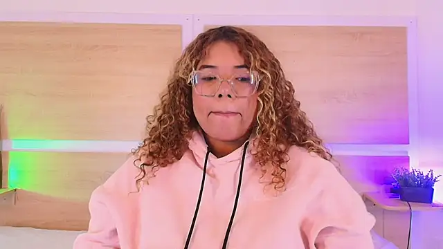  nickypurple  online show from 03/12/26, 05:19