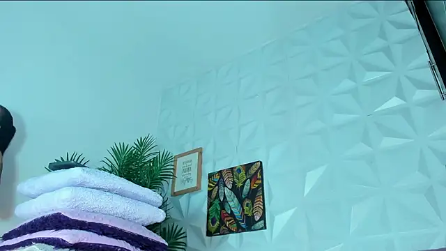 Hellen Sky online show from 09/17/25, 07:15