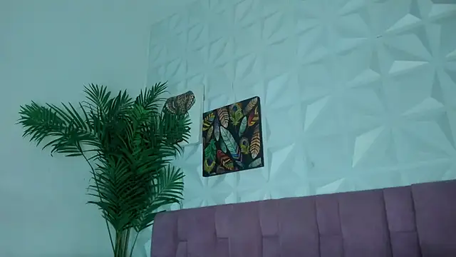 Hellen Sky online show from 02/13/26, 07:10