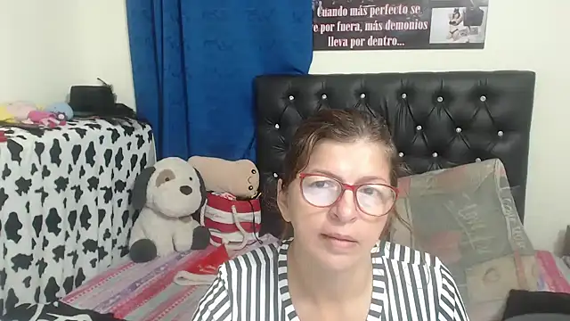 jellyfishhot online show from 12/22/25, 11:24