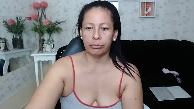 mature martina online show from 02/15/25, 08:44