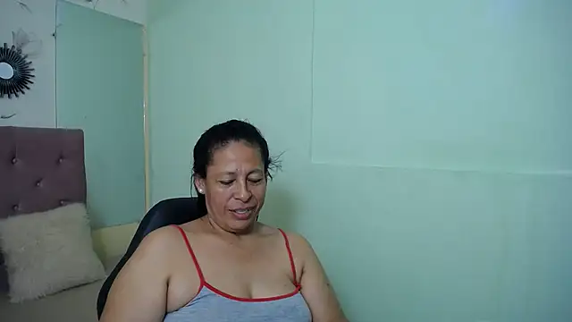 mature martina online show from 03/01/25, 05:31