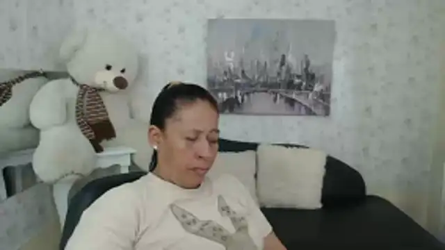 mature martina online show from 04/28/26, 08:58