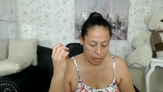 mature martina online show from 05/31/26, 06:09