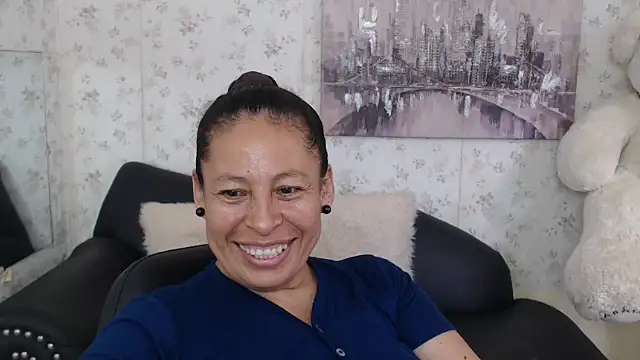 Snapshot of mature_martina chatting on 06/20/26, 08:44 mature martina online show from 06/20/26, 08:44