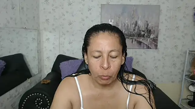 Snapshot of mature_martina chatting on 06/26/26, 11:42 mature martina online show from 06/26/26, 11:42