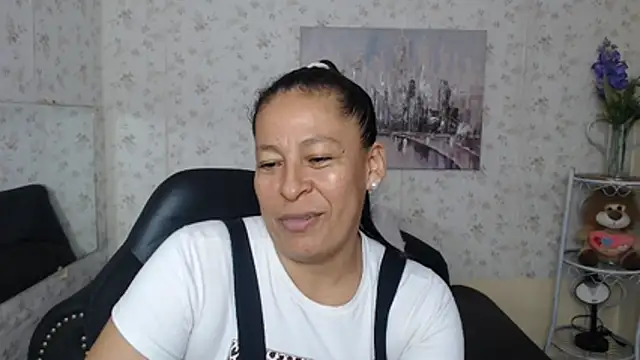 Snapshot of mature_martina chatting on 07/11/26, 10:00 mature martina online show from 07/11/26, 10:00
