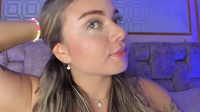 AnnyLopezz  online show from 02/09/25, 06:43