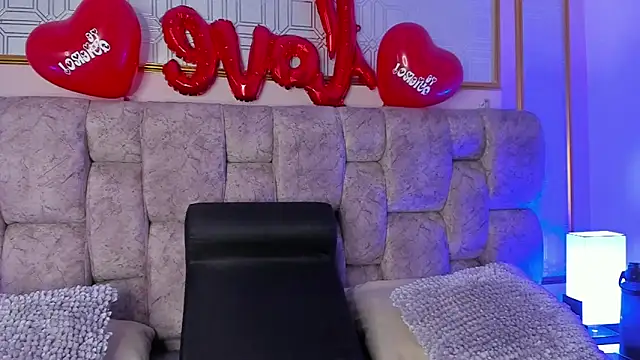 AnnyLopezz  online show from 02/18/25, 03:42