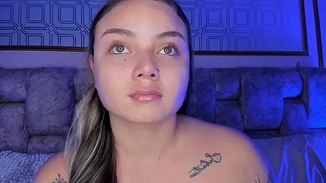 AnnyLopezz  online show from 03/10/25, 10:15
