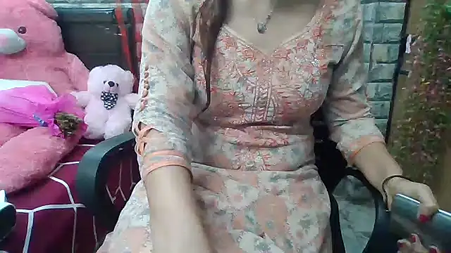 Sexy iknoor online show from 02/16/25, 11:16