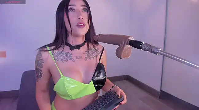 Snapshot of isa_red_hair chatting on 01/12/25, 03:07 isa red hair online show from 01/12/25, 03:07