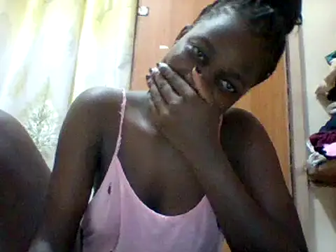 Snapshot of Alessandrajenna chatting on 03/02/25, 08:40 Alessandrajenna online show from 03/02/25, 08:40