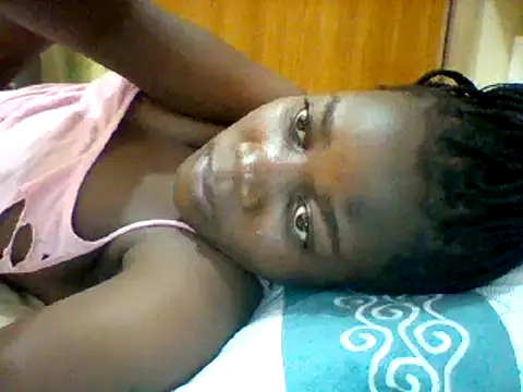 Snapshot of Alessandrajenna chatting on 03/06/25, 12:19 Alessandrajenna online show from 03/06/25, 12:19