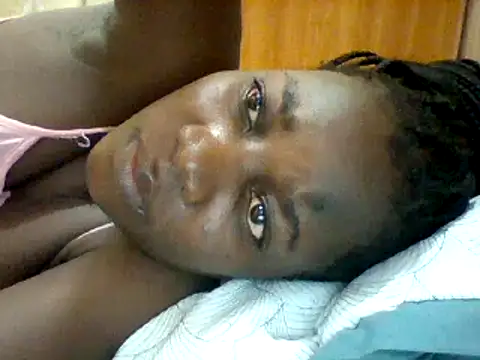 Snapshot of Alessandrajenna chatting on 03/11/25, 07:04 Alessandrajenna online show from 03/11/25, 07:04