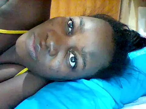 Snapshot of Alessandrajenna chatting on 09/15/25, 04:34 Alessandrajenna online show from 09/15/25, 04:34