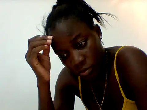 Snapshot of Alessandrajenna chatting on 02/14/26, 06:37 Alessandrajenna online show from 02/14/26, 06:37