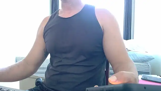 Snapshot of danilostorm7 chatting on 10/11/25, 07:56 danilostorm7 online show from 10/11/25, 07:56