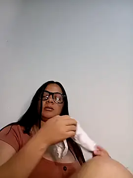 Snapshot of MEGAN_X0XX chatting on 09/17/25, 10:11 MEGAN X0XX online show from 09/17/25, 10:11