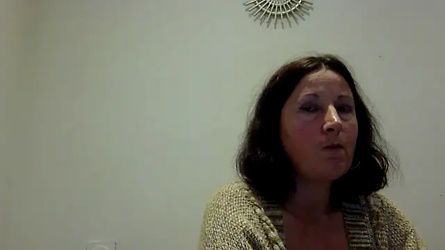 feline27 online show from 11/01/25, 08:55