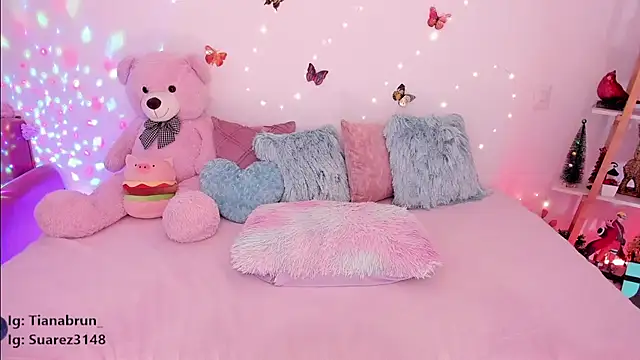 Zara uwu  online show from 03/04/25, 03:26