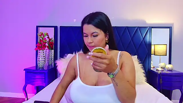 Snapshot of Margaret_Saunders chatting on 03/21/25, 11:12 Margaret Saunders online show from 03/21/25, 11:12