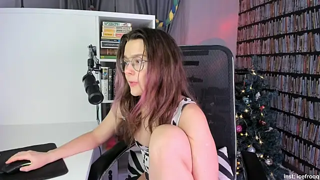 icefroqq online show from 01/17/25, 08:44