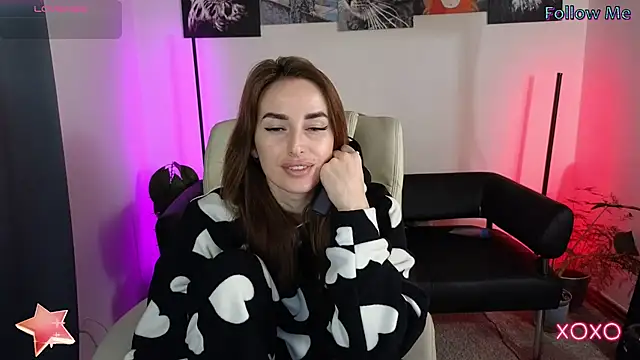 xx adrihanna xx online show from 03/03/25, 04:24