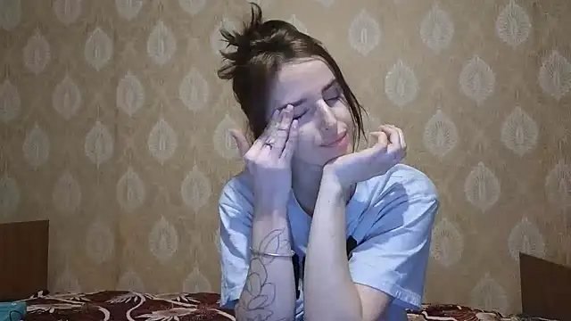 xx adrihanna xx online show from 02/24/26, 05:44