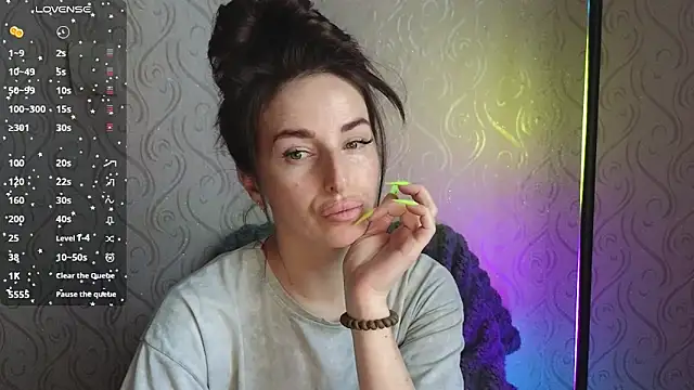 xx adrihanna xx online show from 05/11/26, 04:04