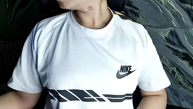 Snapshot of Sima--Roy chatting on 12/15/25, 06:34 Sima--Roy online show from 12/15/25, 06:34