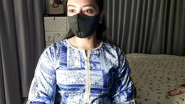 Snapshot of Sima--Roy chatting on 02/08/26, 05:16 Sima--Roy online show from 02/08/26, 05:16