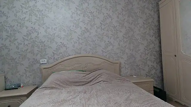 Snapshot of Alexandra_Meow chatting on 03/08/25, 10:11 Alexandra Meow online show from 03/08/25, 10:11