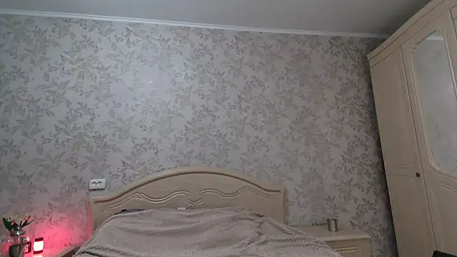 Snapshot of Alexandra_Meow chatting on 09/20/25, 10:00 Alexandra Meow online show from 09/20/25, 10:00