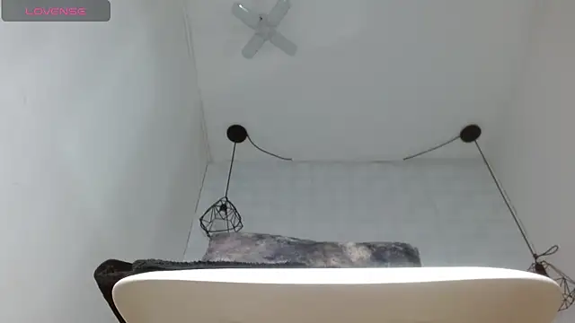 Snapshot of wendy_rivera_ chatting on 02/04/25, 11:49 wendy rivera online show from 02/04/25, 11:49